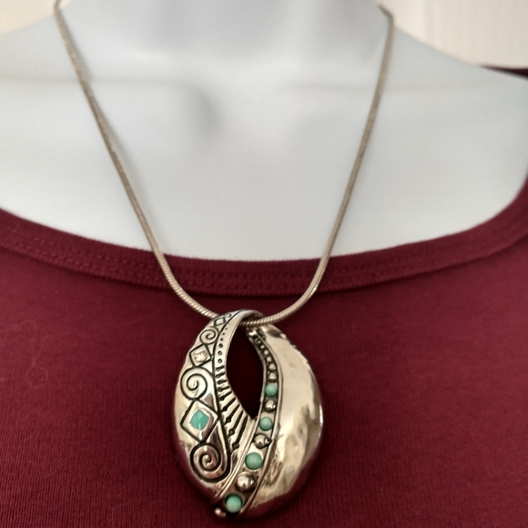 Jewelry lot, 13 pcs w/zippered travel bag - Picture 7 of 11